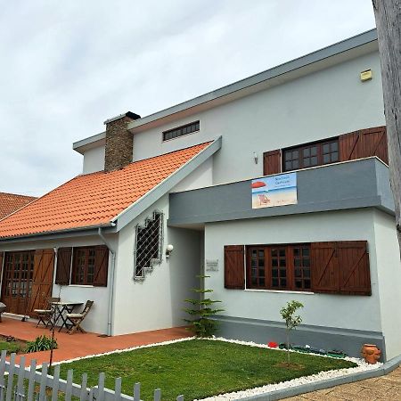 איזמוריס Beachwalk Guesthouse מראה חיצוני תמונה