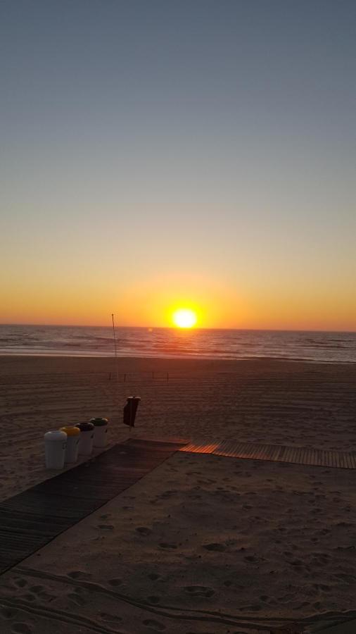 איזמוריס Beachwalk Guesthouse מראה חיצוני תמונה