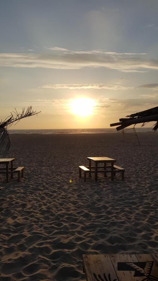 איזמוריס Beachwalk Guesthouse מראה חיצוני תמונה
