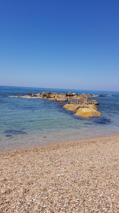 איזמוריס Beachwalk Guesthouse מראה חיצוני תמונה