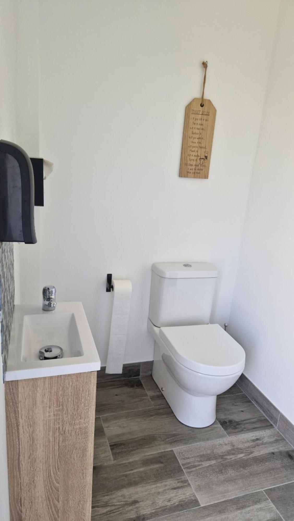 איזמוריס Beachwalk Guesthouse מראה חיצוני תמונה